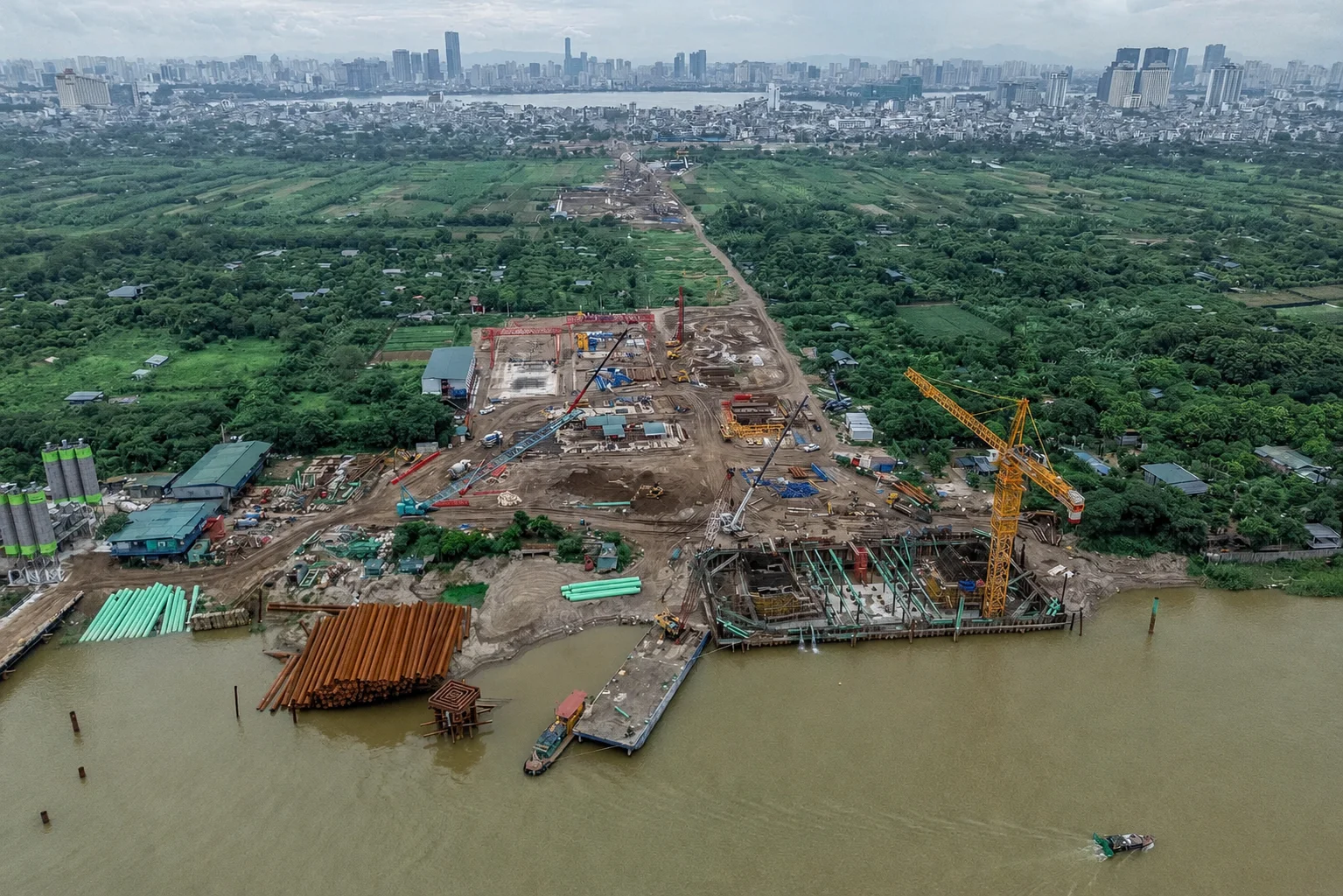 Tiến độ thi công Cầu Tứ Liên tháng 07/2026
